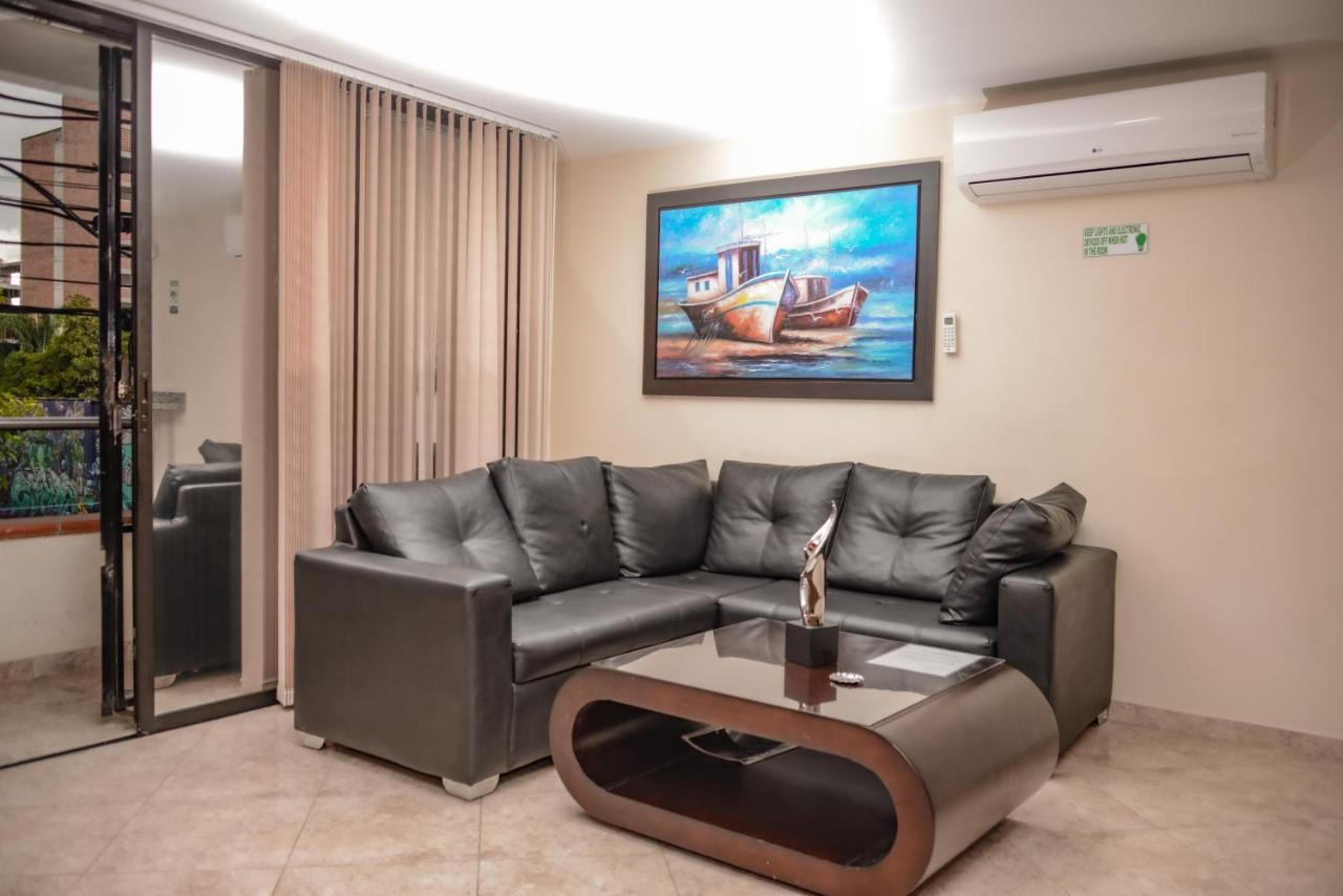 מדיין The 9'S Apartahotel מראה חיצוני תמונה